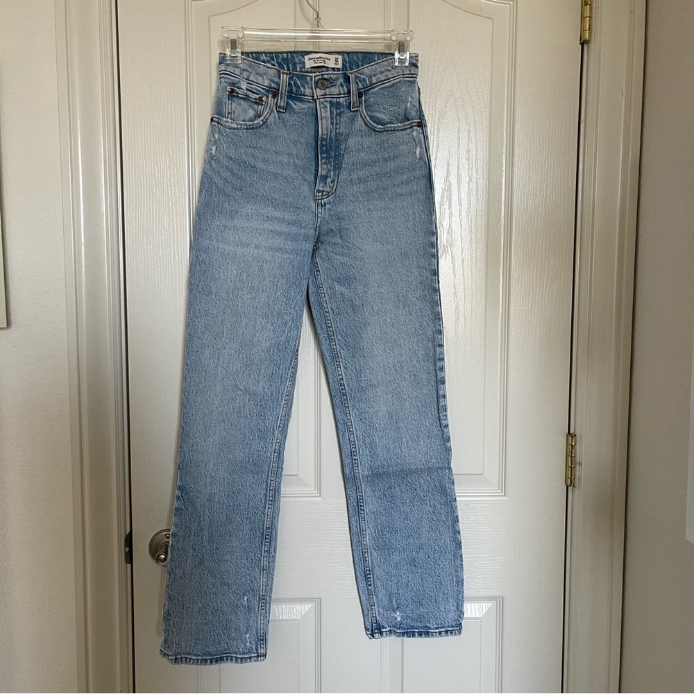 Abercrombie & Fitch 90s Straight Ultra High Rise 24 Short
